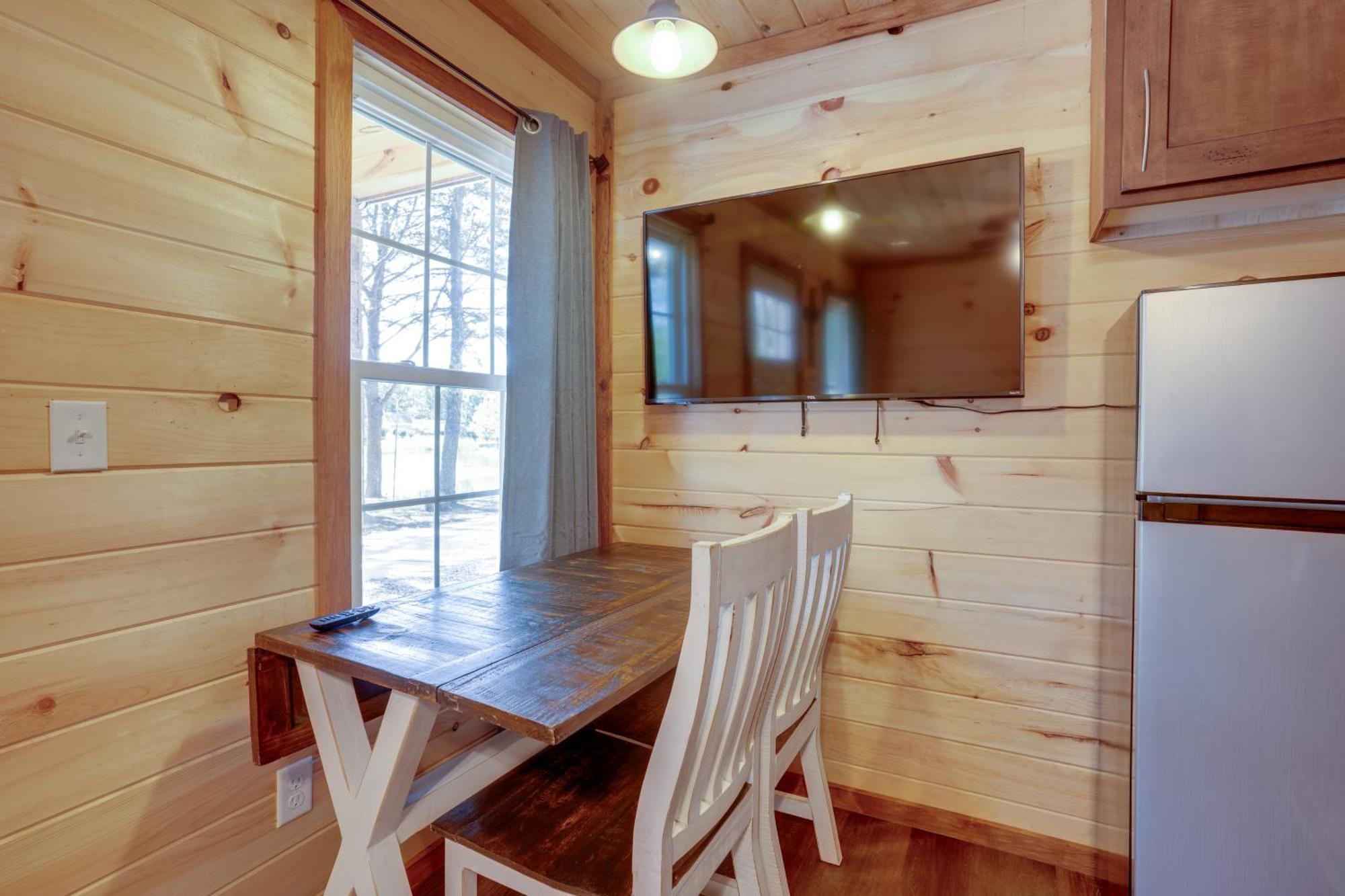 Lakeside Trenton Cabin On 7-Acre Property! Dış mekan fotoğraf