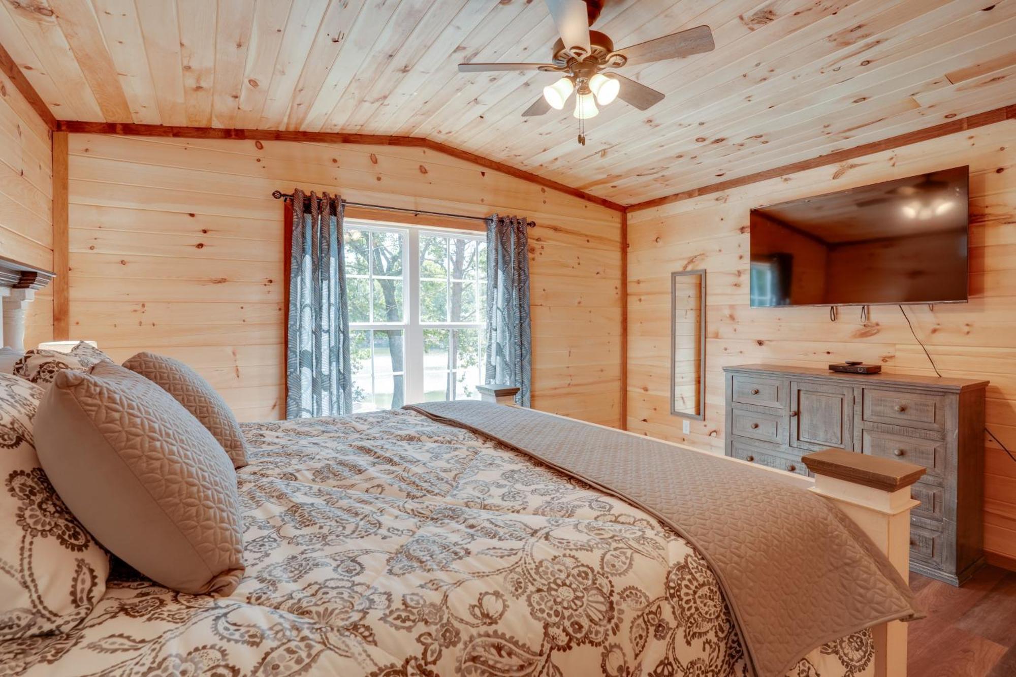 Lakeside Trenton Cabin On 7-Acre Property! Dış mekan fotoğraf